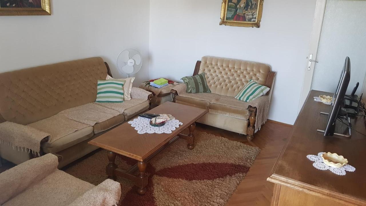 Baston Rent Daire Podgoriçe Dış mekan fotoğraf
