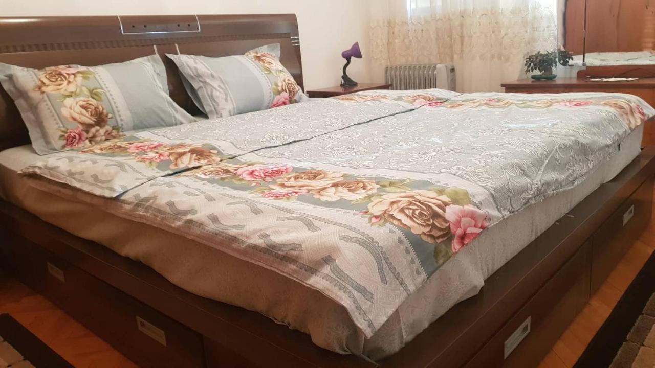 Baston Rent Daire Podgoriçe Dış mekan fotoğraf
